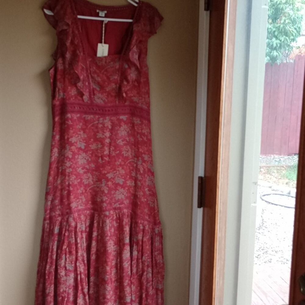 Sundance Floral Red Fall Dress with Ruffle Sleeves Eyelet Detail Size 12 New Tag